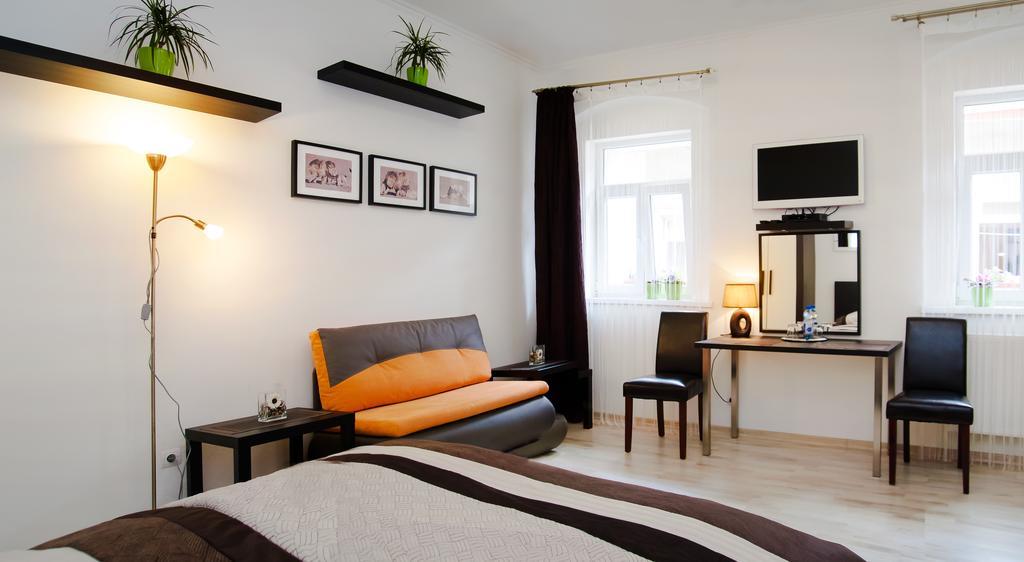 Leo Apartment Bratislava Exteriör bild