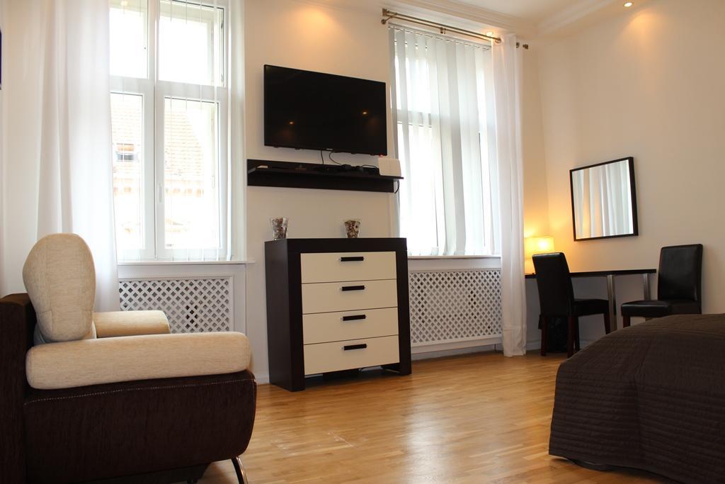 Leo Apartment Bratislava Exteriör bild