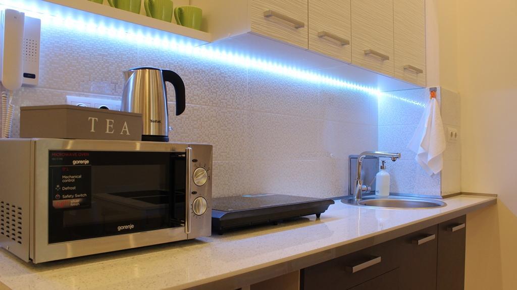 Leo Apartment Bratislava Exteriör bild