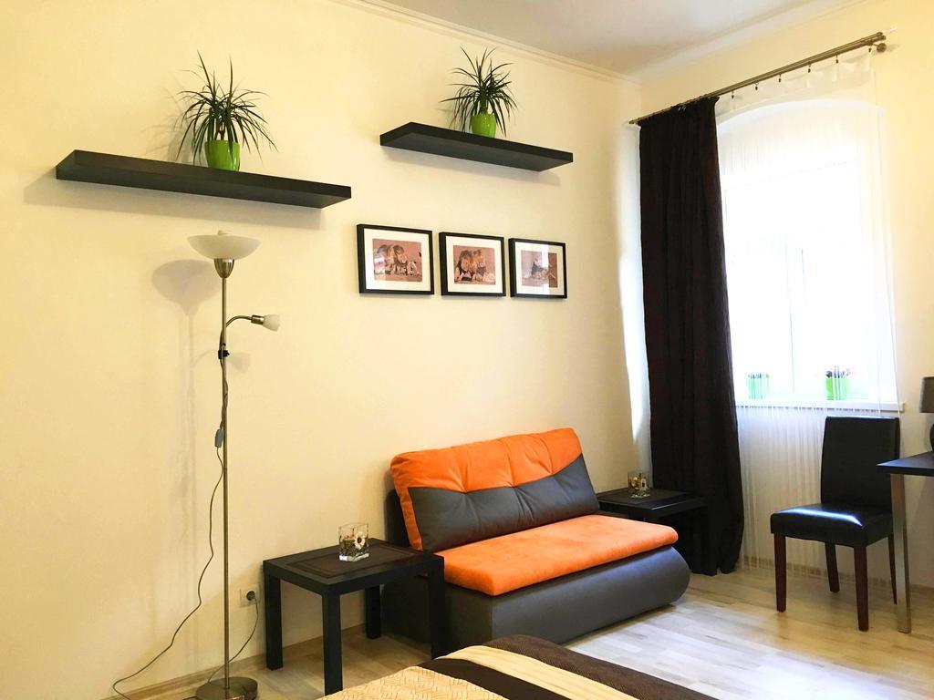 Leo Apartment Bratislava Exteriör bild